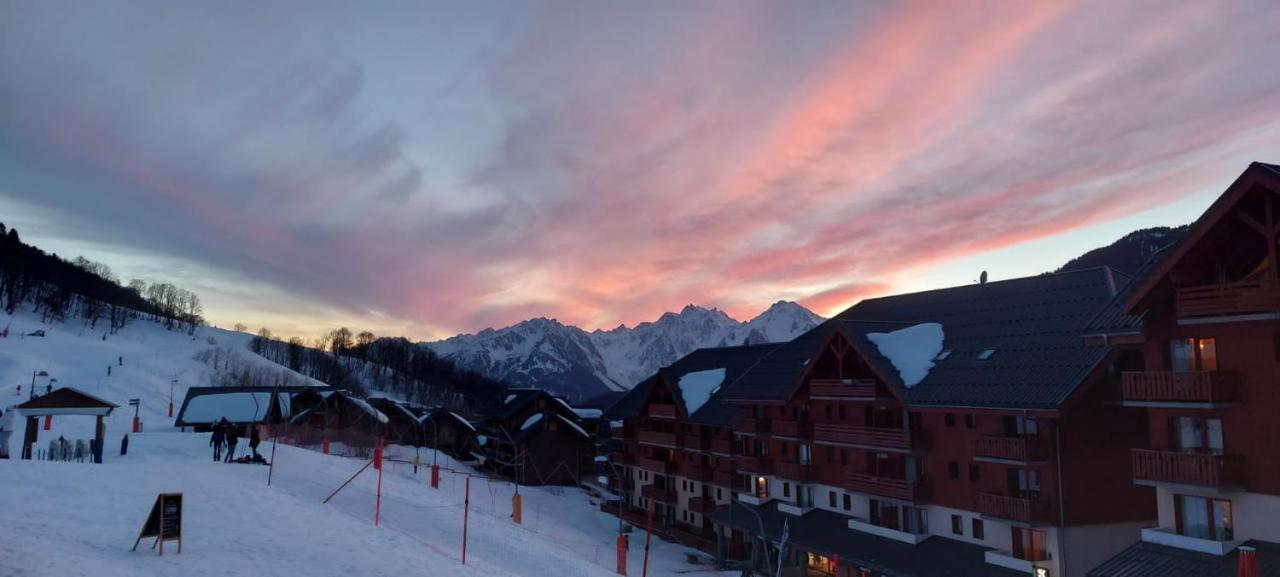 Appartement Lumineux Aux Pieds Des Pistes Сен-Франсуа-Лоншам Экстерьер фото